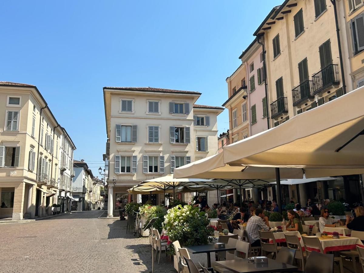 D-Place Apartment Piazza Duomo Crema Extérieur photo